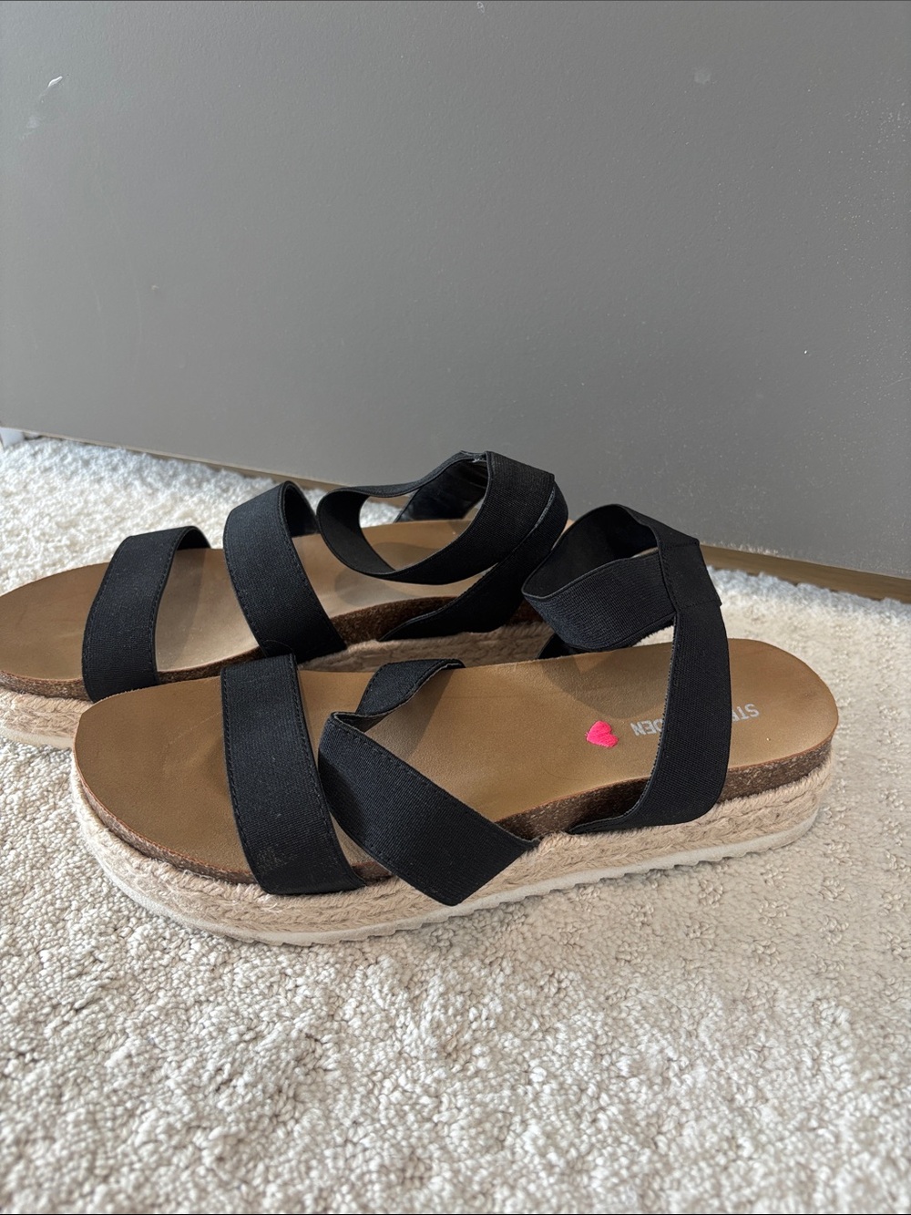 Steve Madden women’s sandals - Picture 2 of 4